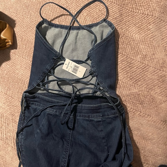NWT Good American denim jumpsuit NWT size 2. Actual color is dark blue - Picture 3 of 5